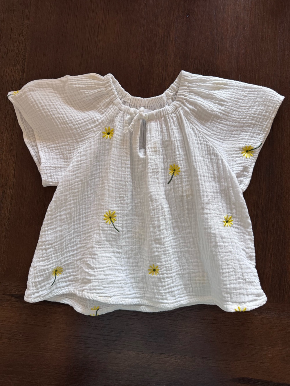 Zara White Gauze Top with Yellow Daisy Embroidery - Size 3-4